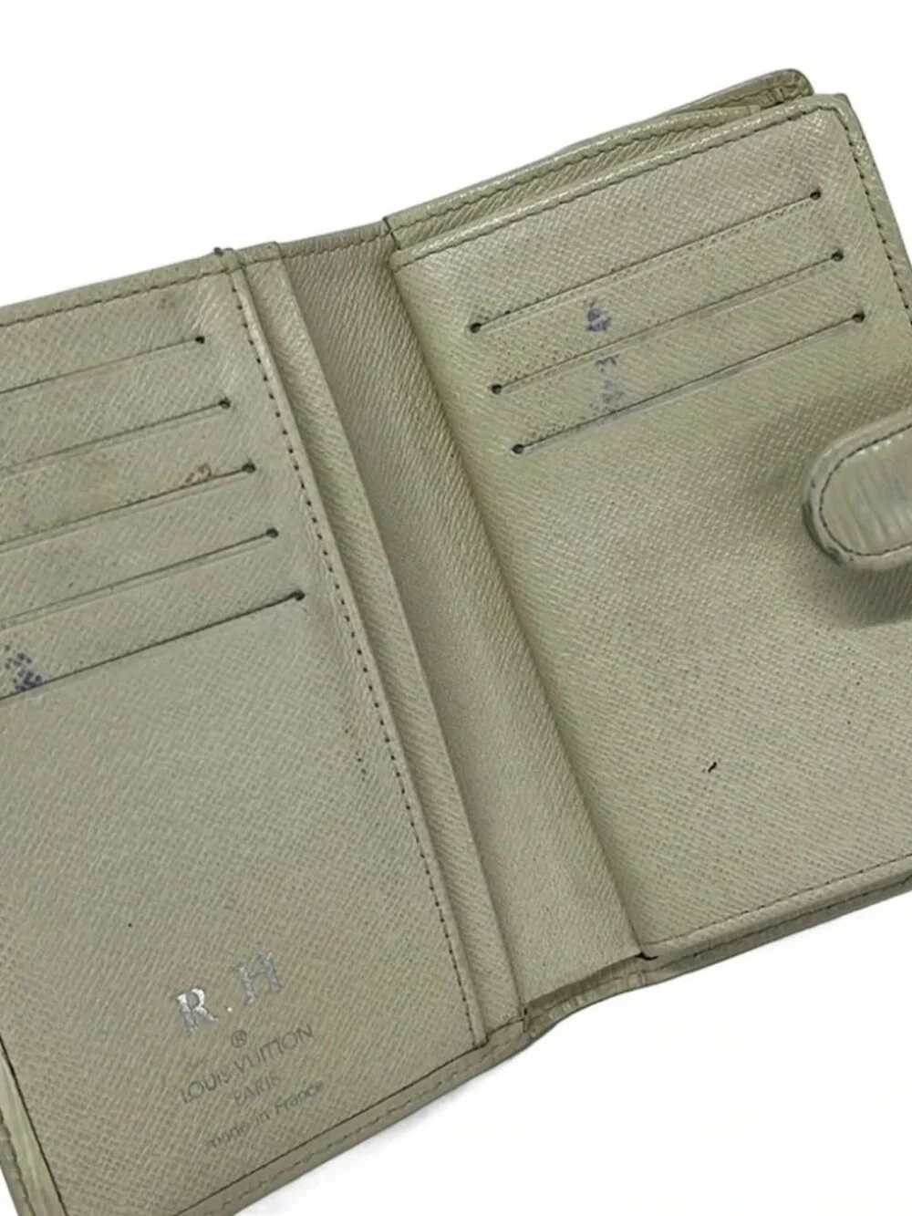 Louis Vuitton accessories	none note	